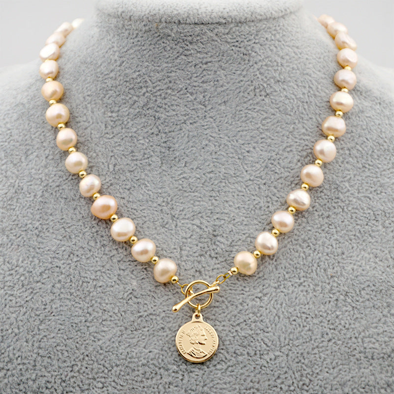 Coin Pendant Pearl Necklace for Elegant Style