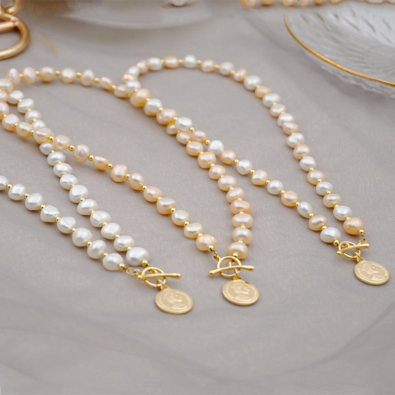 Coin Pendant Pearl Necklace for Elegant Style