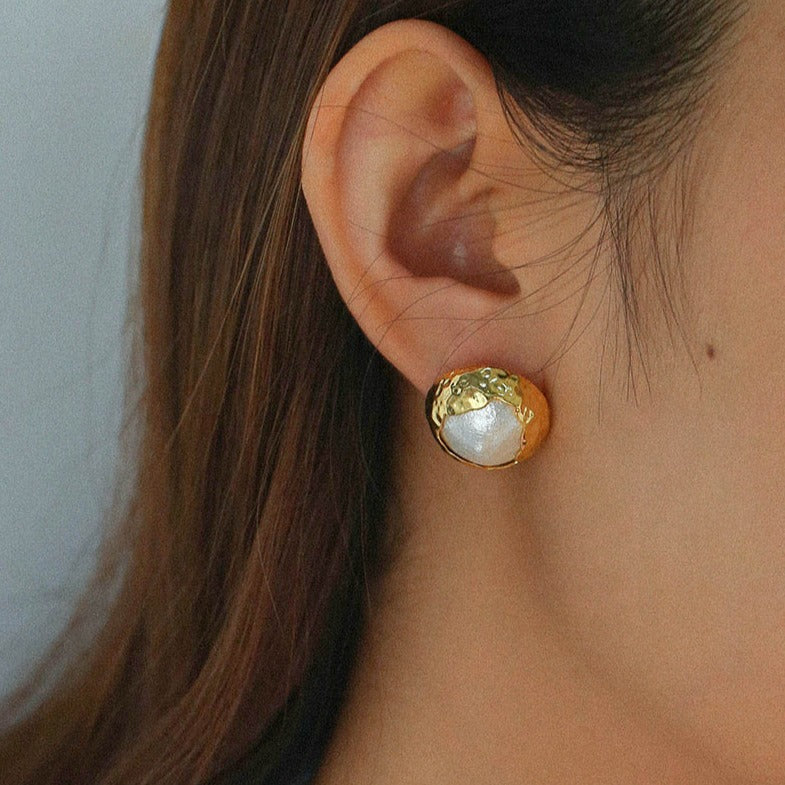 Chic Cotton Pearl Earring