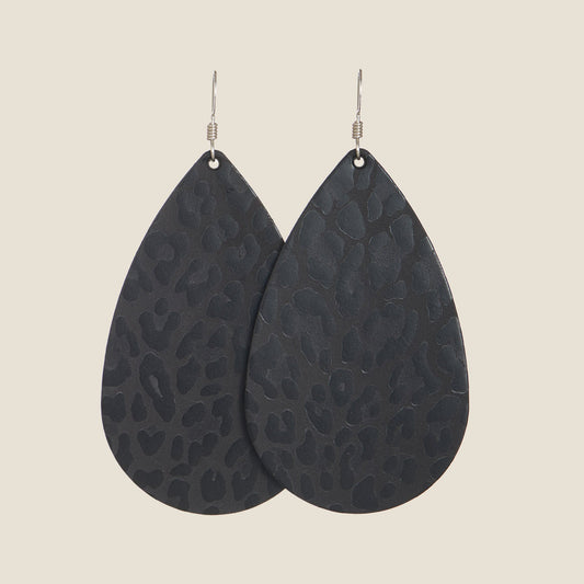 Leopard Print Teardrop Earrings in Stylish Design