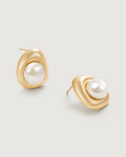 Island Pearl Earring