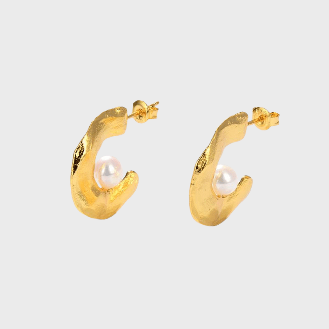 js-jewelry-cassie-pearl-earrings-gold-vermeil-36625839423721_fb70a912-5d71-4308-8778-ed85b82d6c19.png