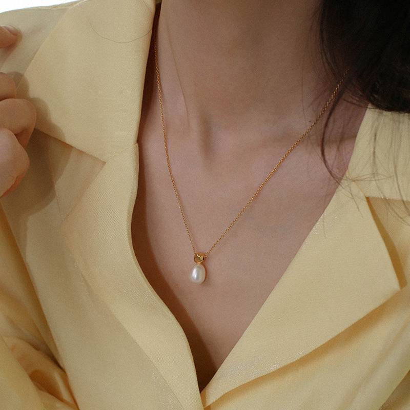 Baroque Pearl Teardrop Necklace in Gold Vermeil