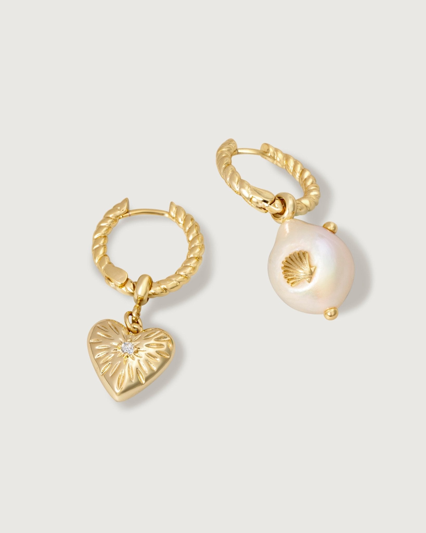 IVE-Love Baroque Pearl Earring