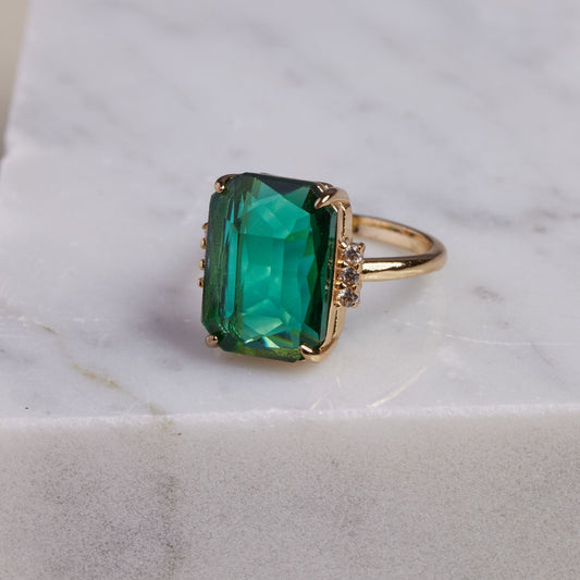 Bold Green Statement Ring Design