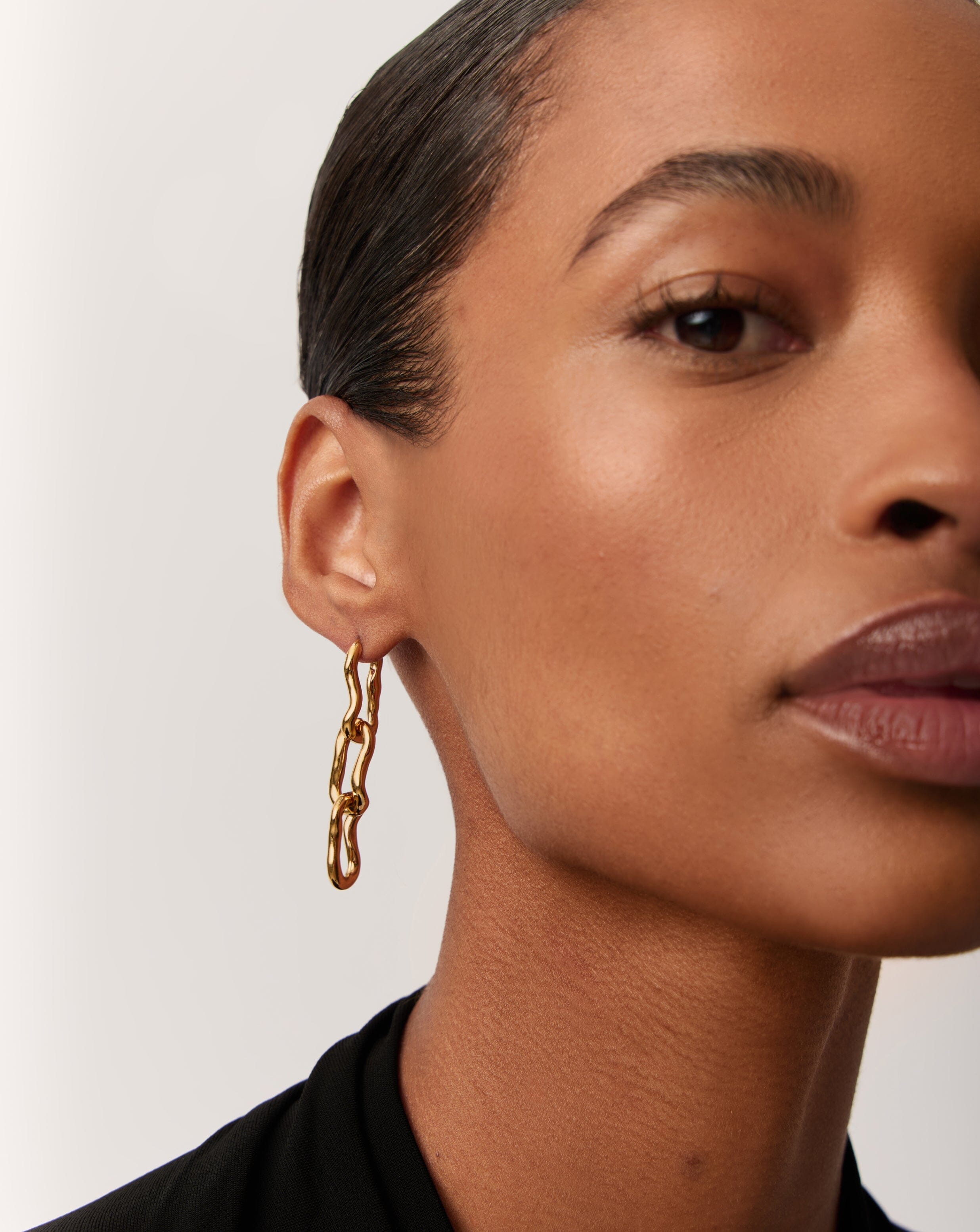 molten-ovate-triple-drop-earrings-18ct-recycled-gold-plating-on-brass-earrings-missoma-161343_a694e6a0-89ee-47d9-ba84-1ec7b74969ed.jpg