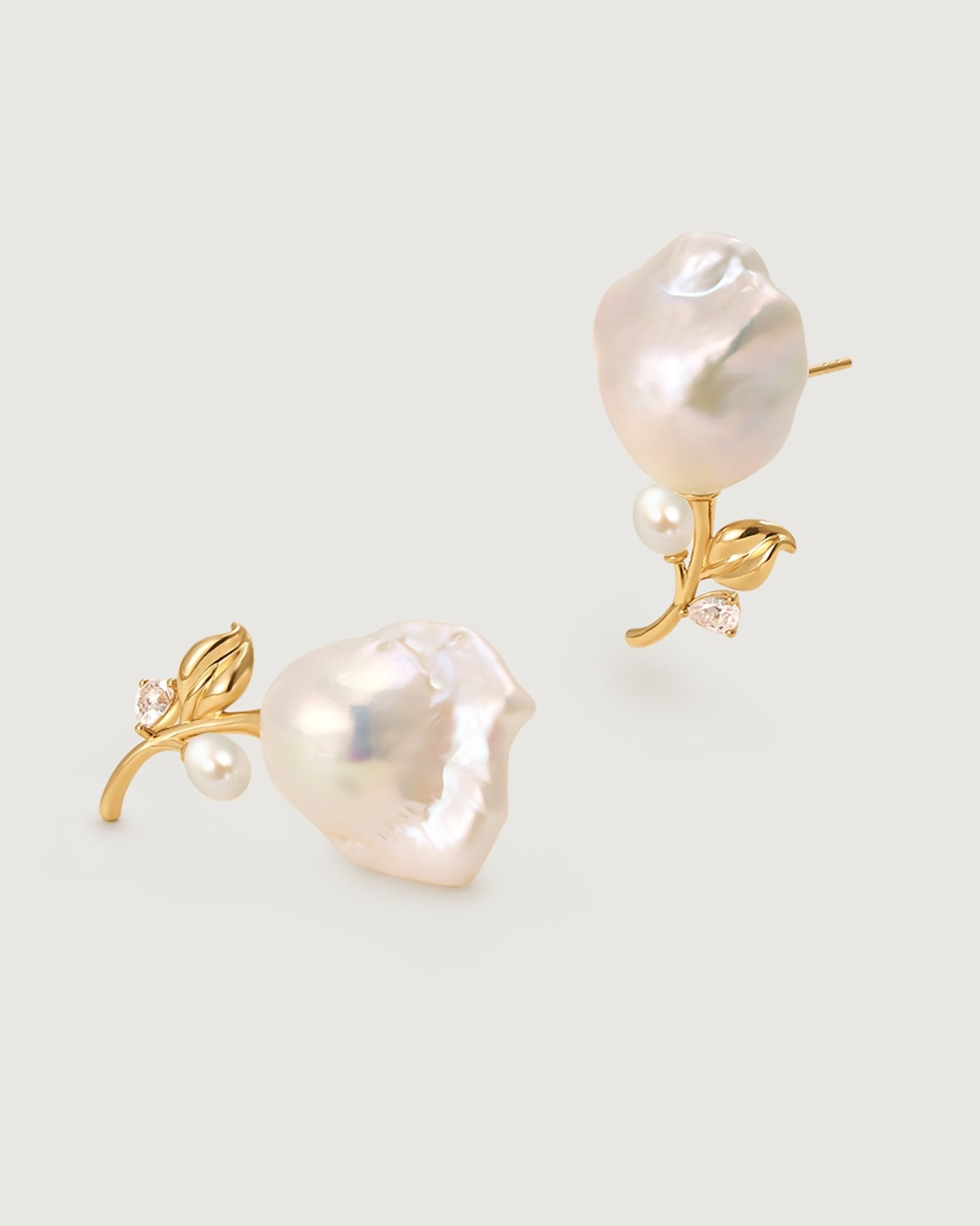 moonlit-rose-pearl-earrings-830347_23d3d942-58ec-4aa4-aee7-a74eb8a3bf52.jpg