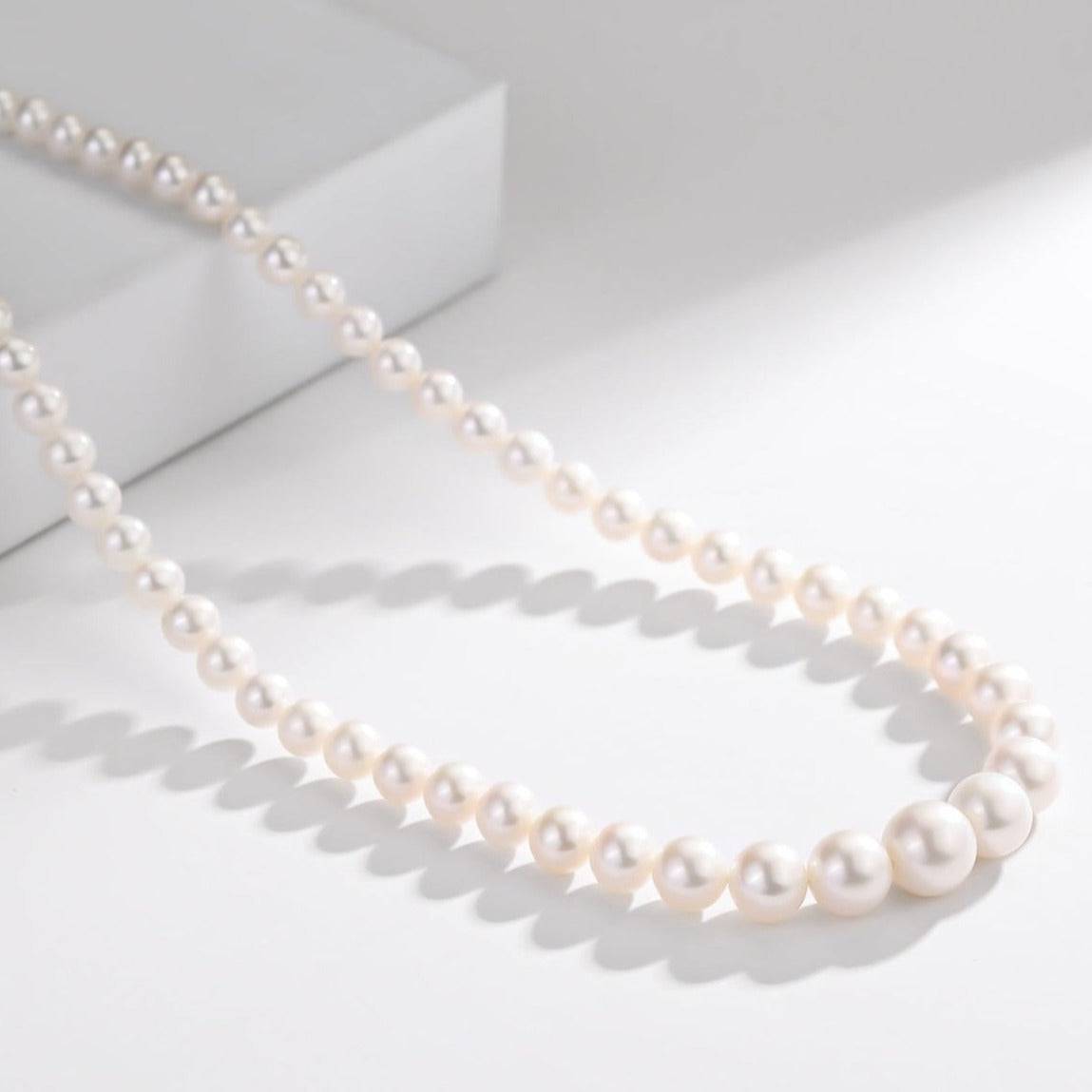 White Freshwater Pearls Gradual Size Strand