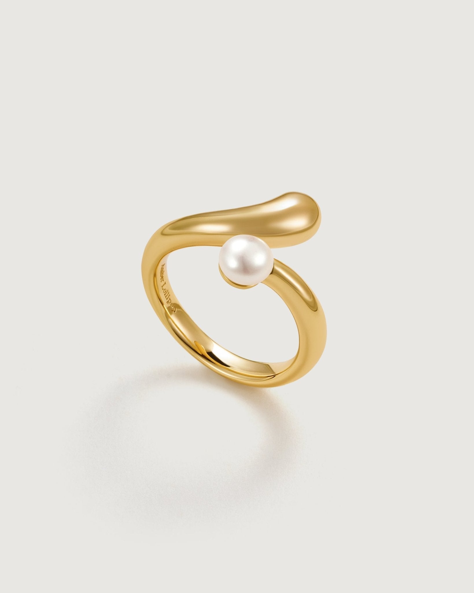 nectar-pearl-ring-647917_0bd33d8c-8cfa-4bba-830e-c2115367527f.jpg