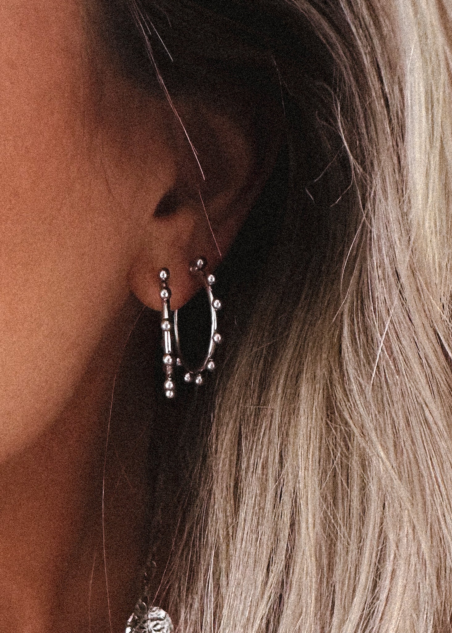 pebby-forevee-earring-silver-campbell-water-resistant-hoop-earring-30267152465978.jpg