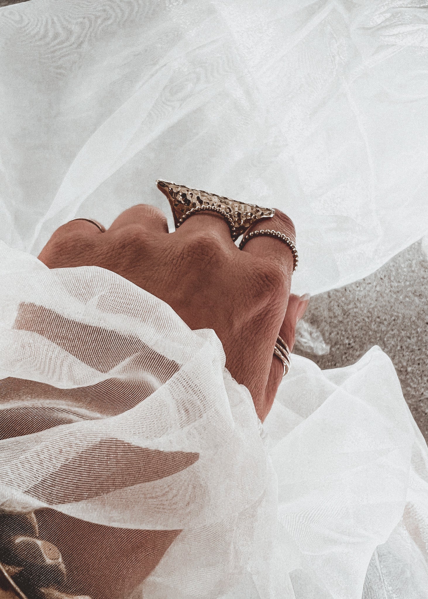 THE TRAVELER STATEMENT RING