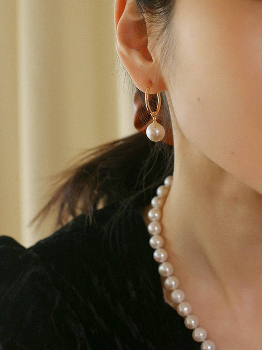 Elegant Baroque Pearl Hoop Earrings in Classic Style