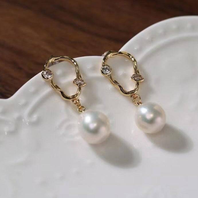 Unique Irregular Pearl Drop Earrings for Style