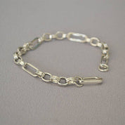 Modern Interlocking Gold Chain Bracelet