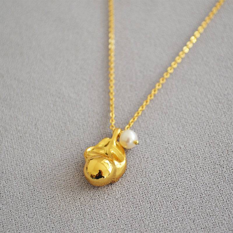 Gold Baroque Pendant Necklace