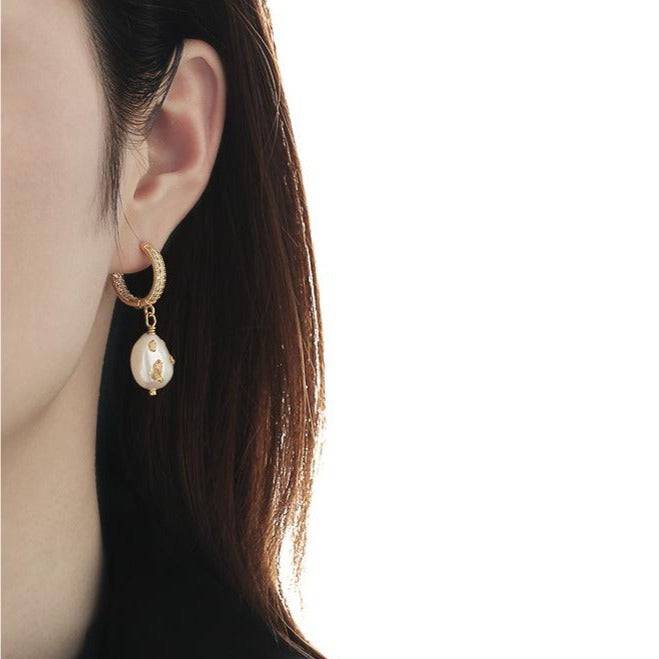 qt-earrings-zircon-baroque-pearl-drop-gold-foil-earrings-36626445959401_ac05acb3-5131-40d6-ac80-e492c23a9f9a.jpg