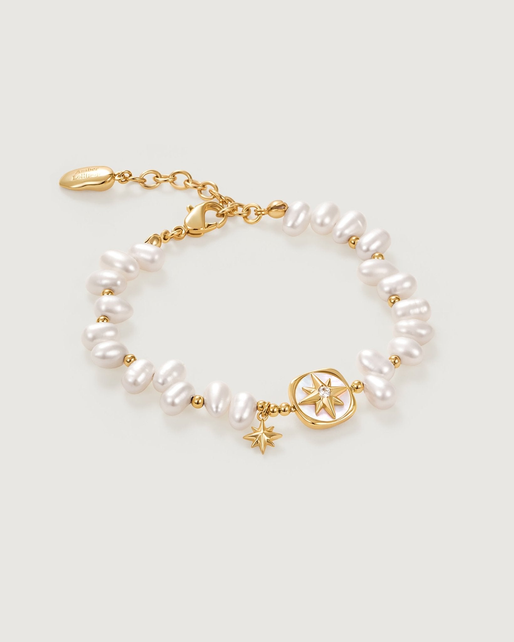 radiant-heart-bracelet-322965_b888d66c-a4a6-49a0-ab91-4ba0432c4715.jpg