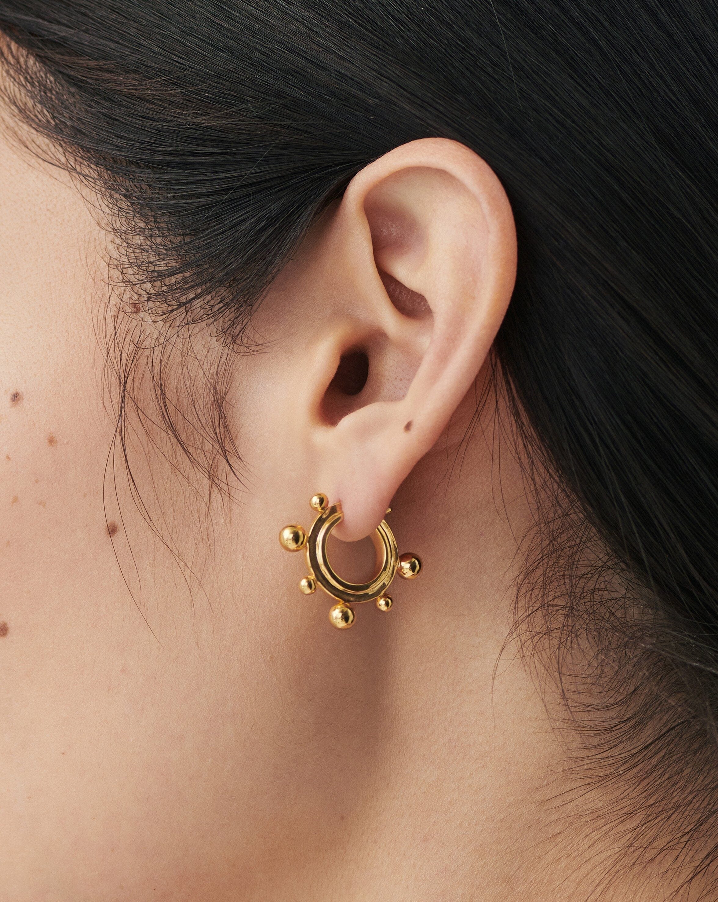 small-sphere-hoop-earrings-earrings-missoma-437935.jpg