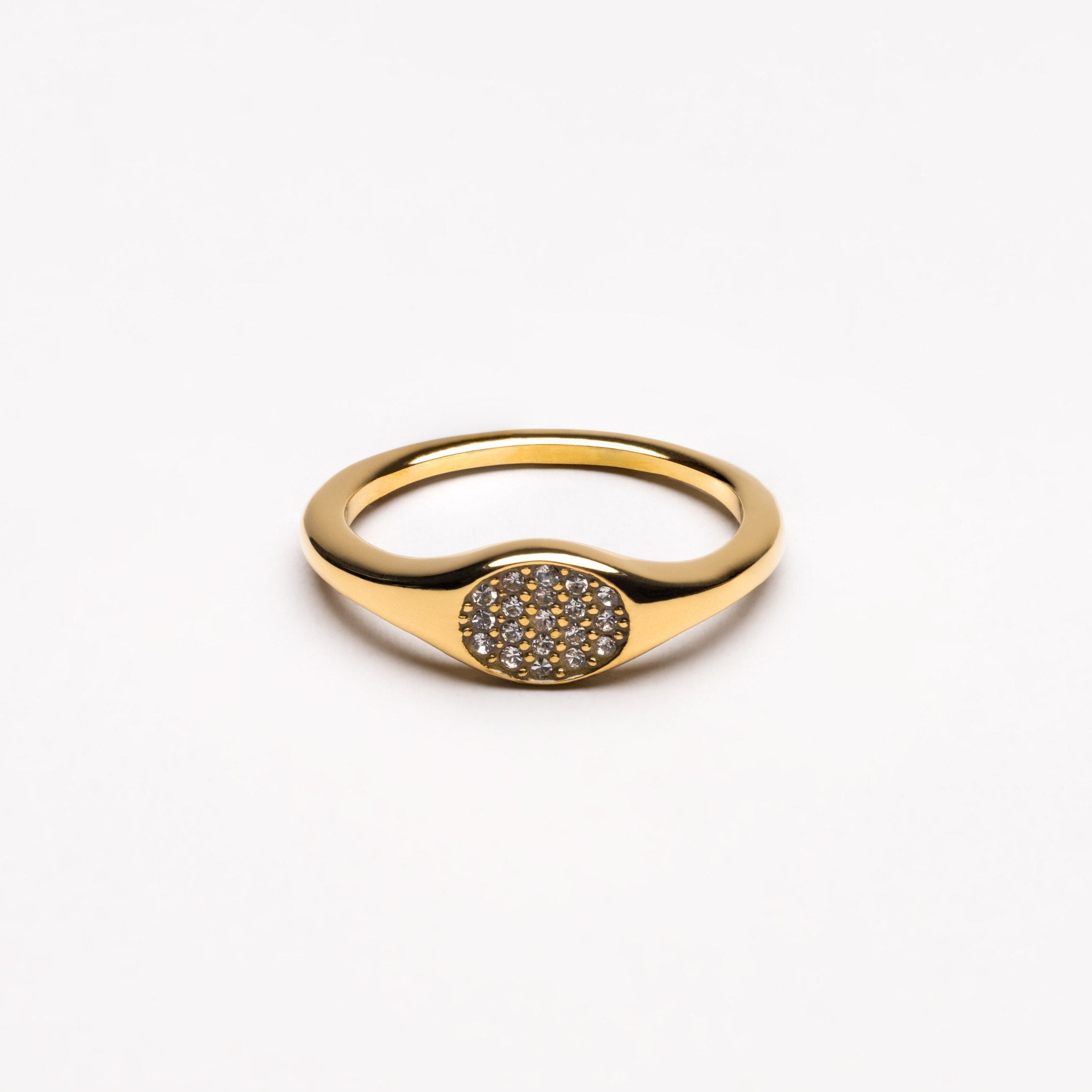 sparkling-signet-ring_89692737-1f8e-4b8f-89e5-50fc93a3eef0.jpg