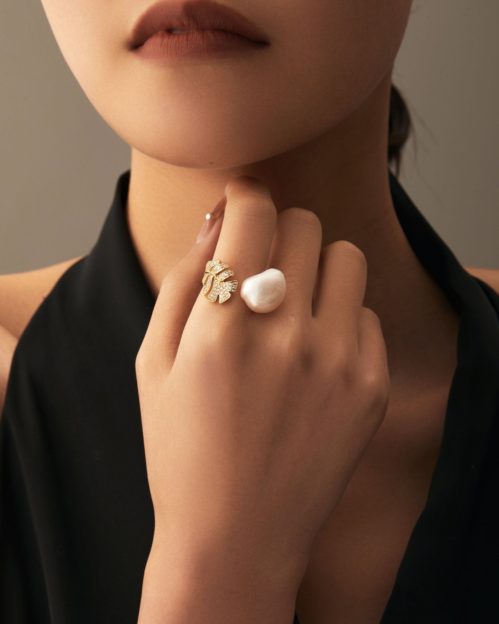 Sunshine Manor Baroque Pearl Ring