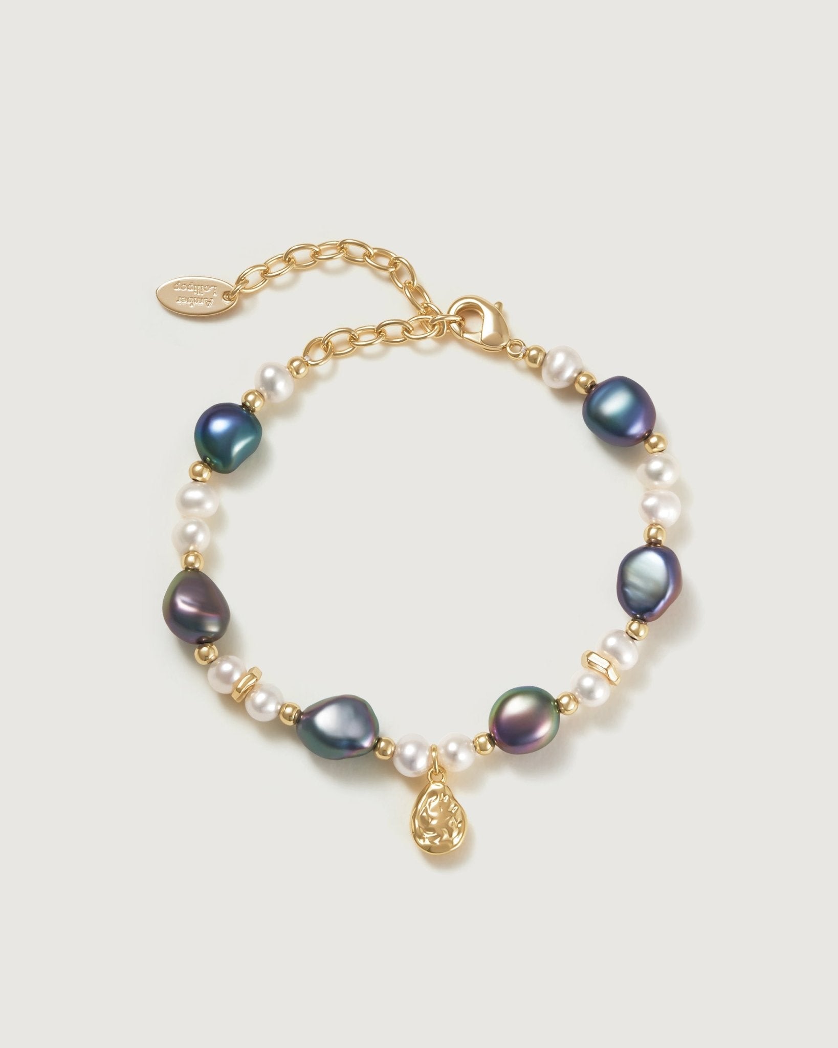 treasure-baroque-pearl-bracelet-368199_8fa011f9-3134-4262-ba67-d52cb83a2356.jpg