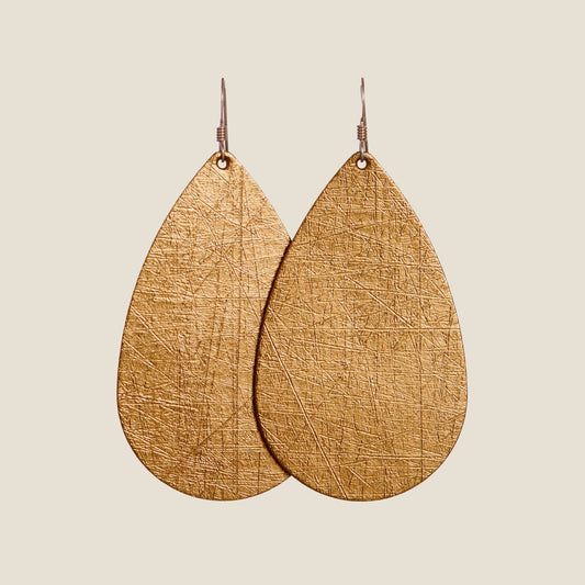 Vintage Gold Teardrop Earrings for Elegant Style