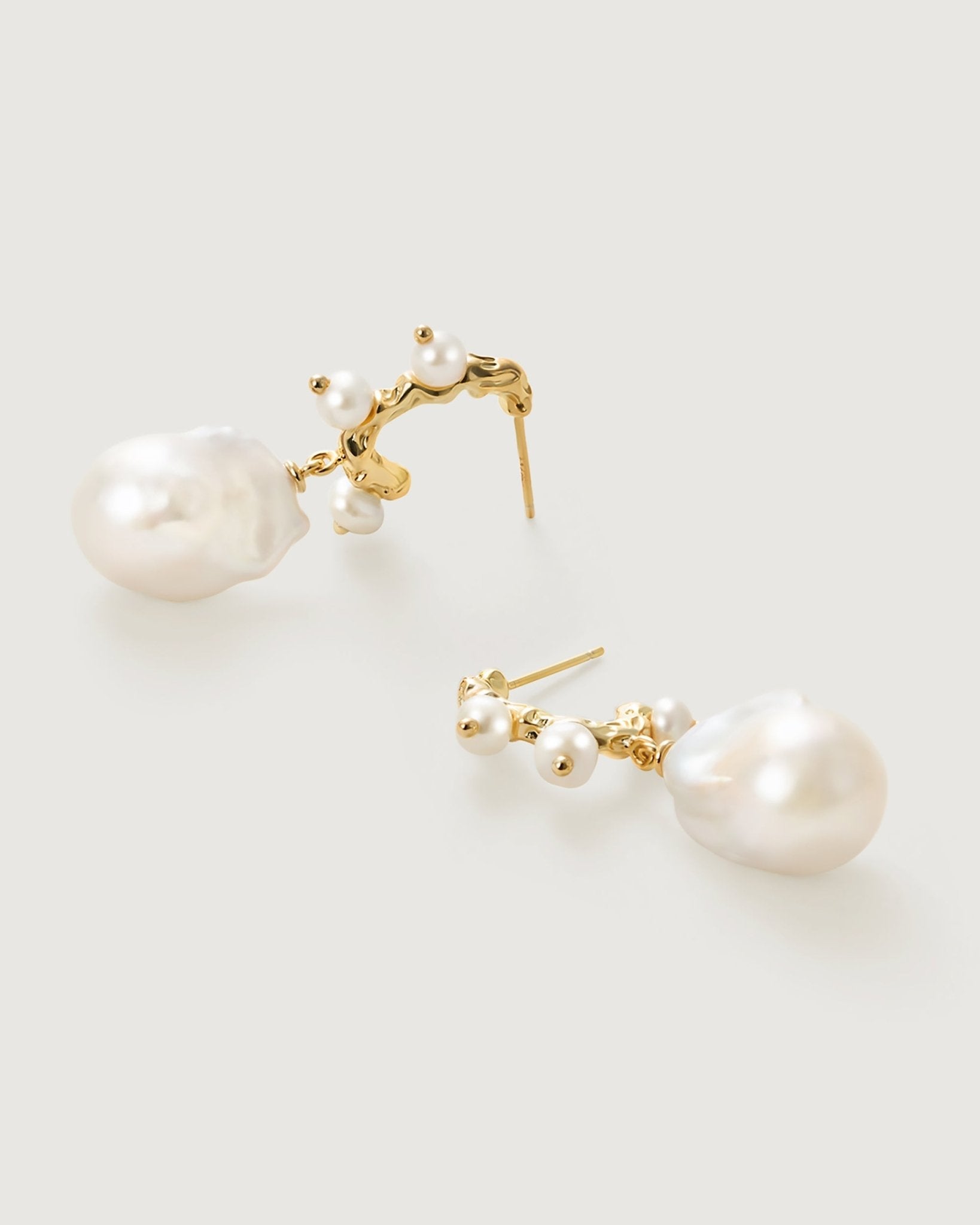 Waltz Baroque Pearl Earring