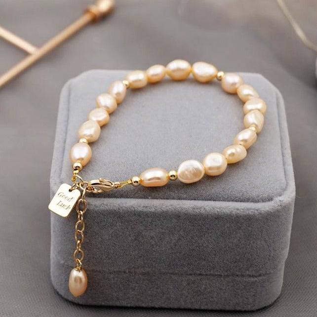 Engraved Pearls Bracelet in Lucky Design