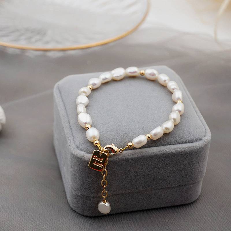 Engraved Pearls Bracelet in Lucky Design